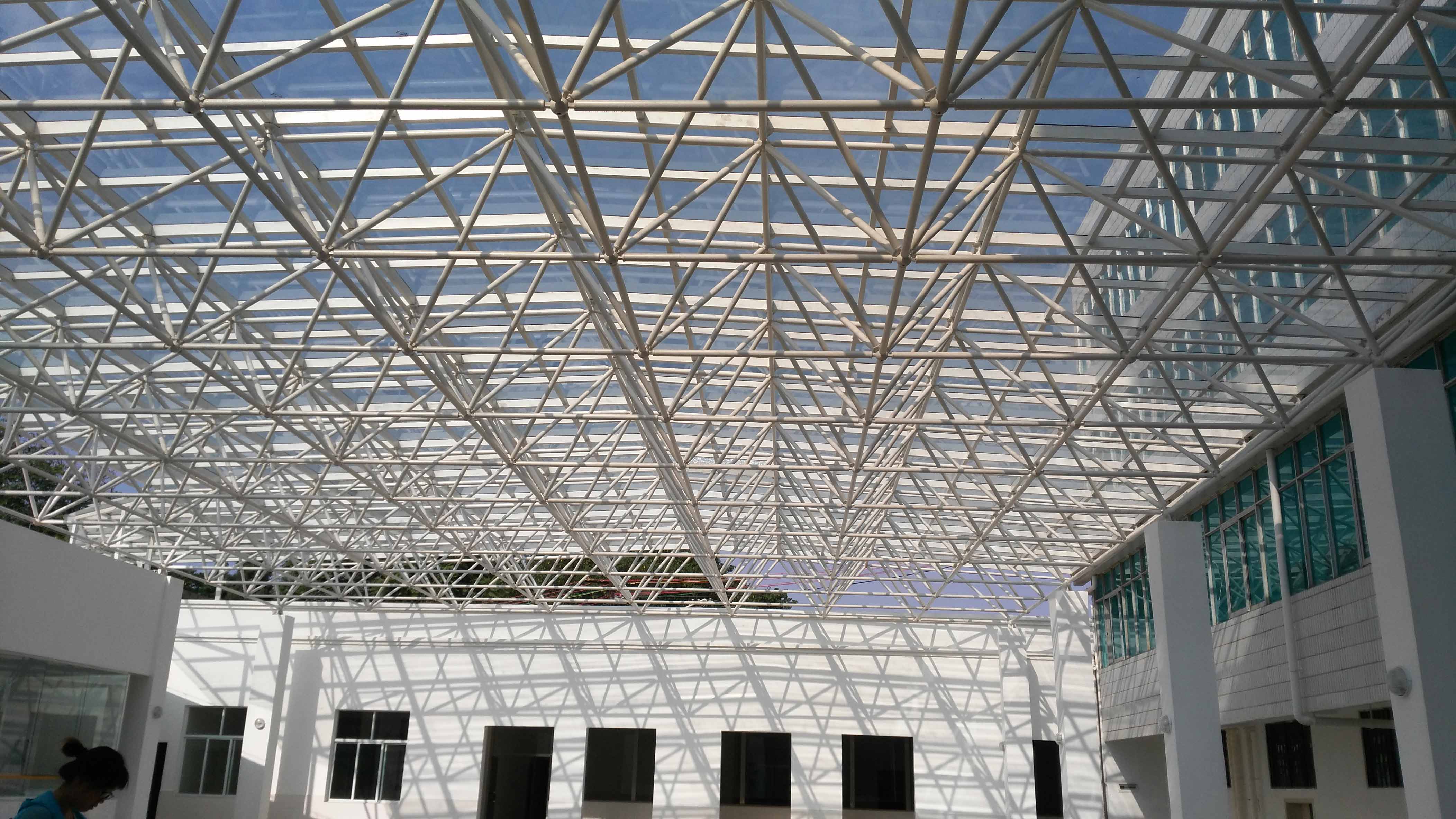 安顺平板型网架安装