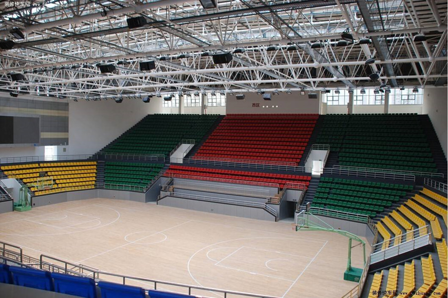 安顺羽毛球场网架工程