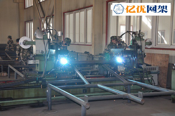 安顺螺栓球网架加工车间